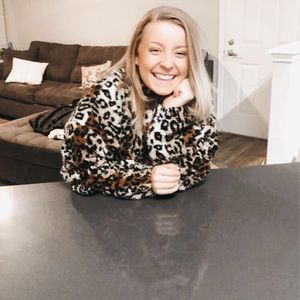 Meet your Posher, Helaina